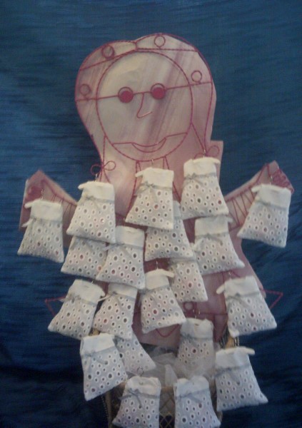 ../Images/support poupee bapteme 2010.jpg